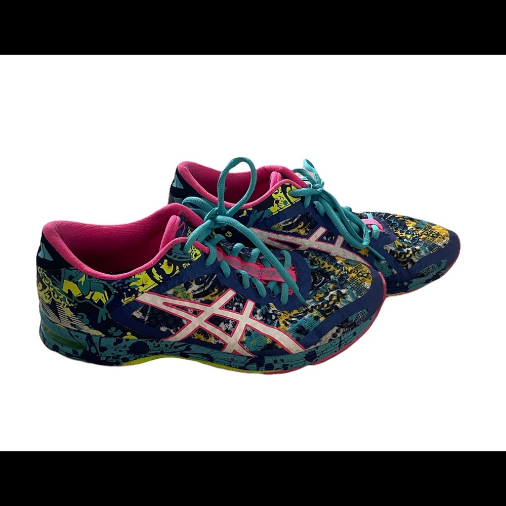 ASICS Noosa size 9.5 Women’s